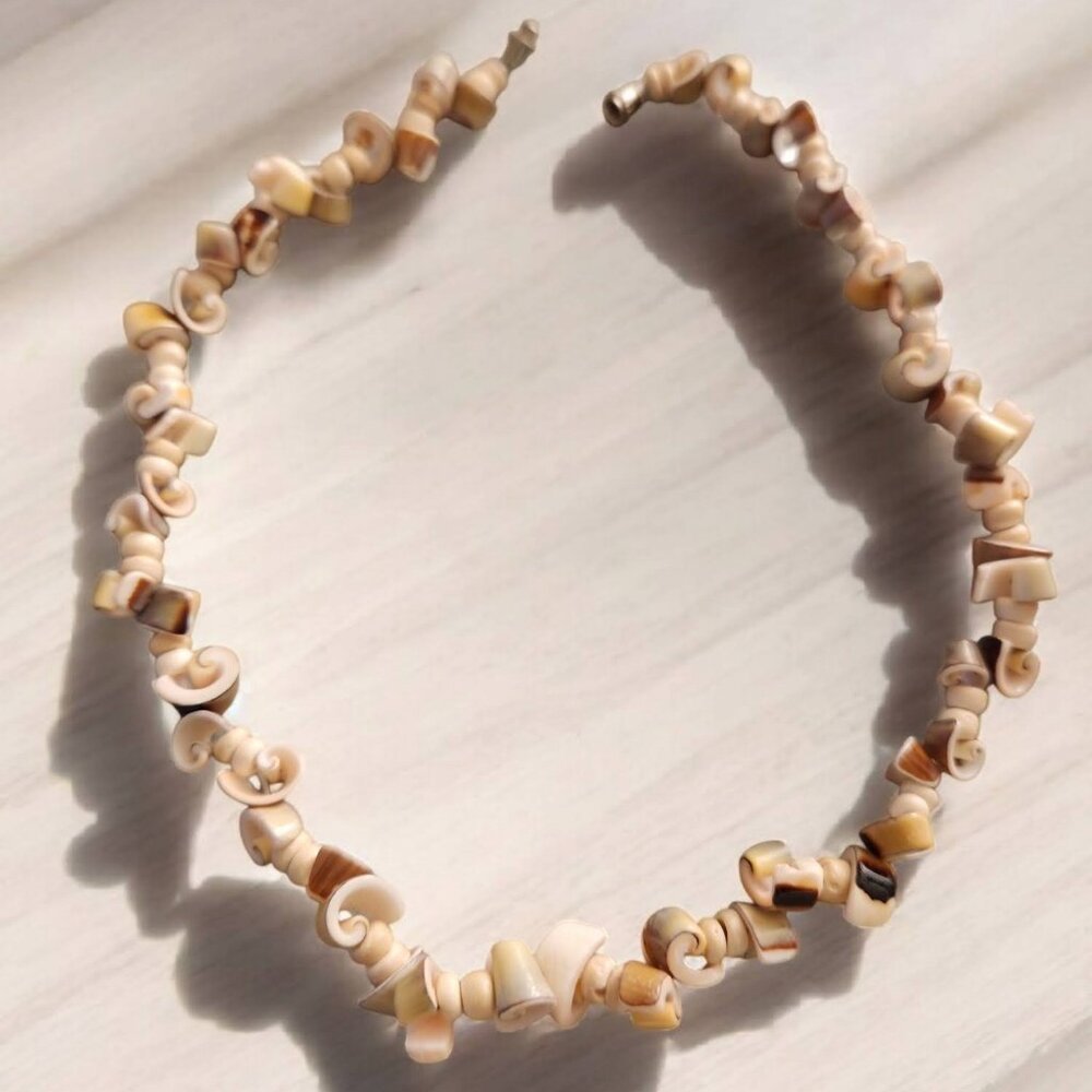 Necklace-Vintage Curly Shells